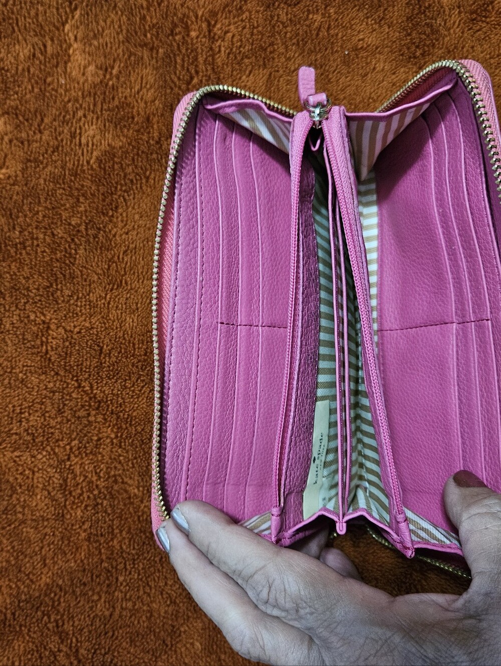 Kate Spade Wallet - Picture 4 of 9